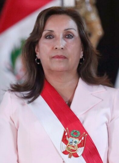 La primera presidenta del Perú: de Dinamita Boluarte a Dina&nbsp;Balearte